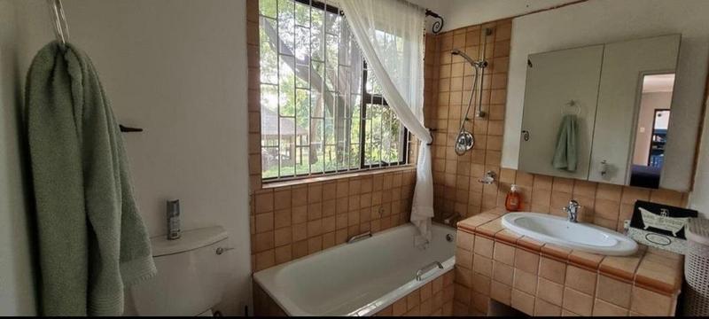 4 Bedroom Property for Sale in Mullersrust Free State